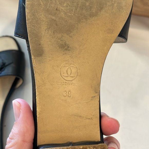 Chanel Black Camellia Embellished Leather Slide sandal shoes Size 39 - Picture 7 of 11